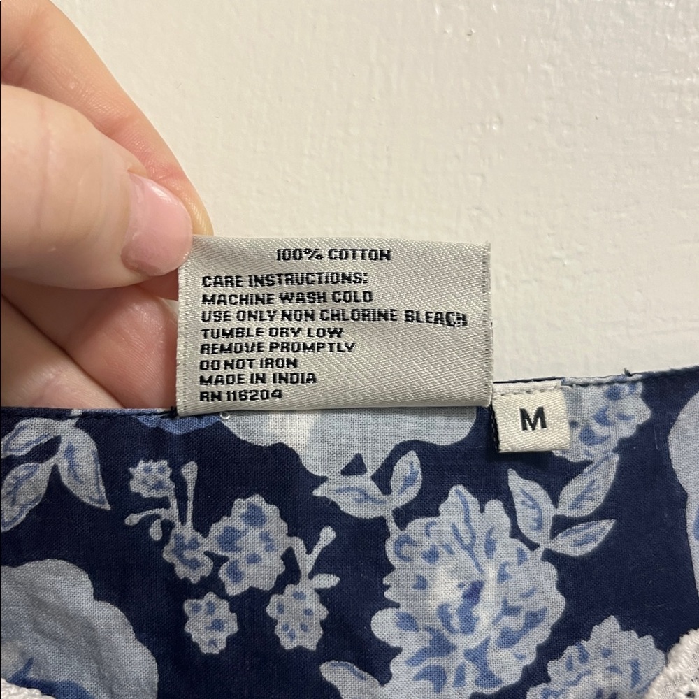 100% Cotton Navy Blue Floral Nightgown Nightdress with Ribbon and Lace Details - Picture 4 of 6